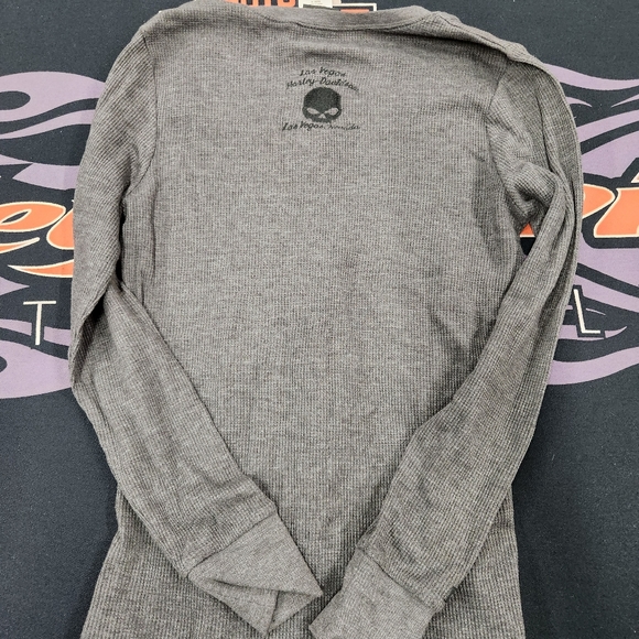 Genuine H-D Ladies LS pullover - Picture 6 of 6